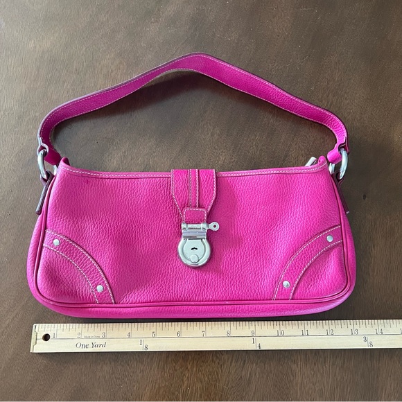 Women’s Burberry Pink Leather Shoulder Baguette Bag Plaid Liner Silver Hardware - Picture 2 of 15